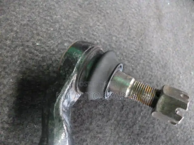 Nissan Caravan Steering Rack, Old Model.