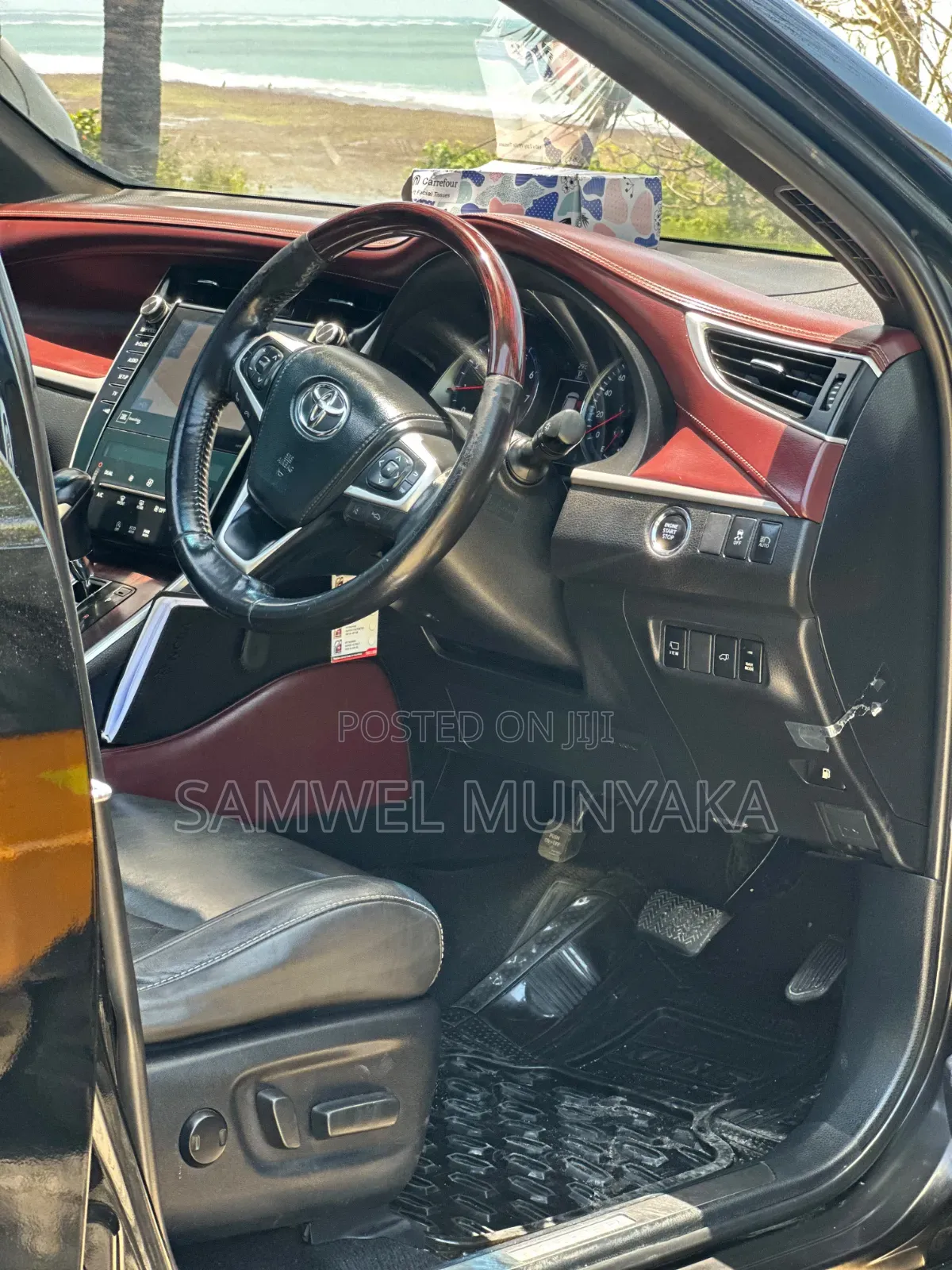 Toyota Harrier 2.0 2017 Black