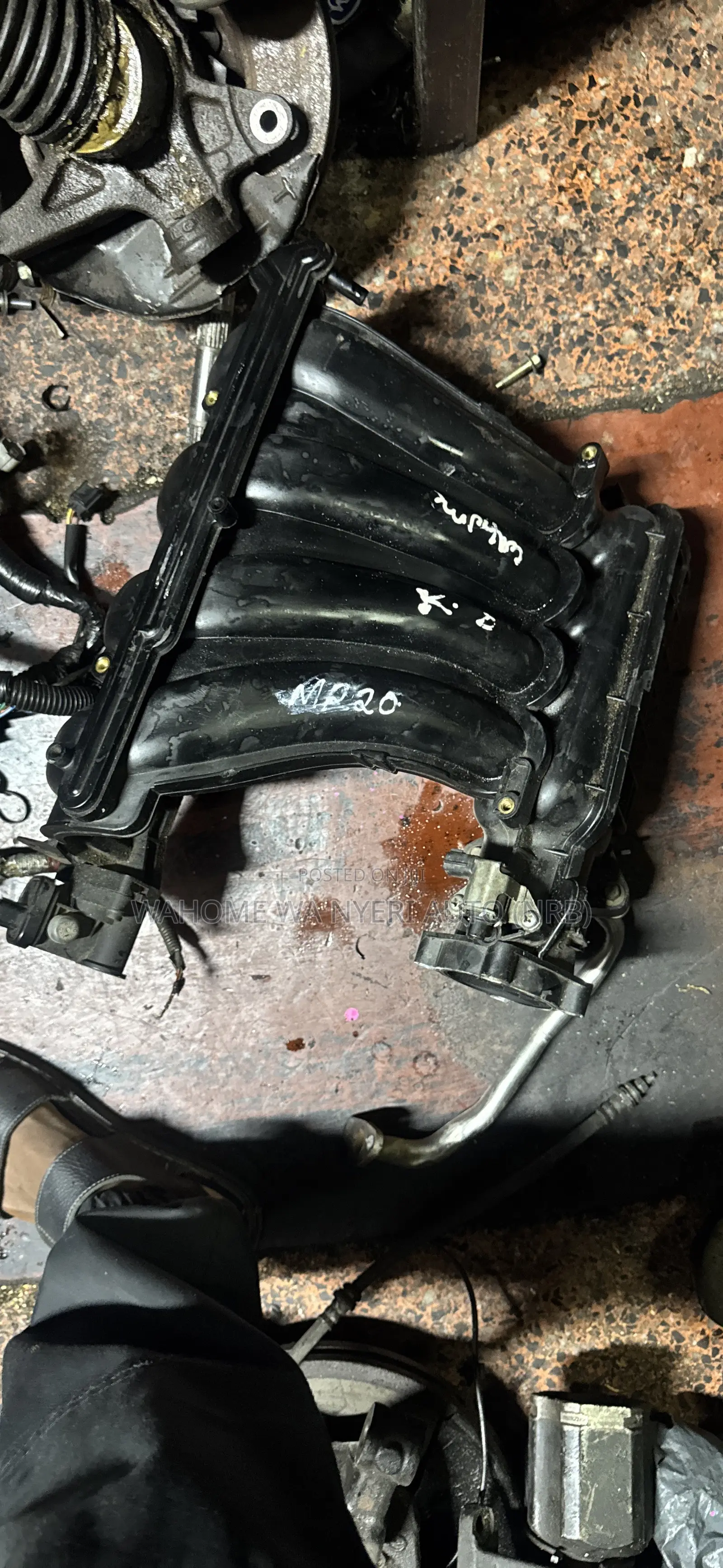 Engine Manfold Housing Mr20