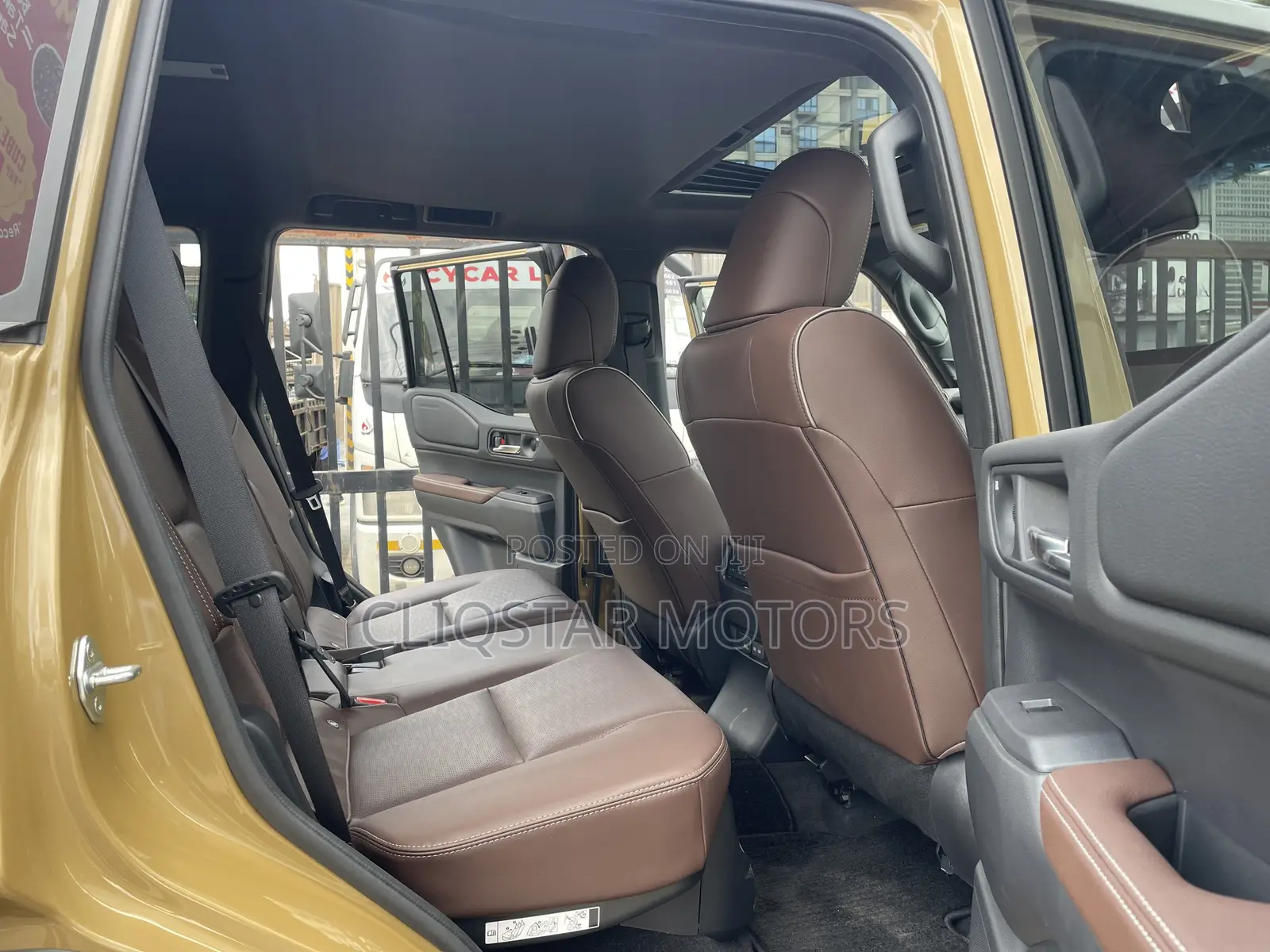 Toyota Land Cruiser Prado 2.8 2024 Brown