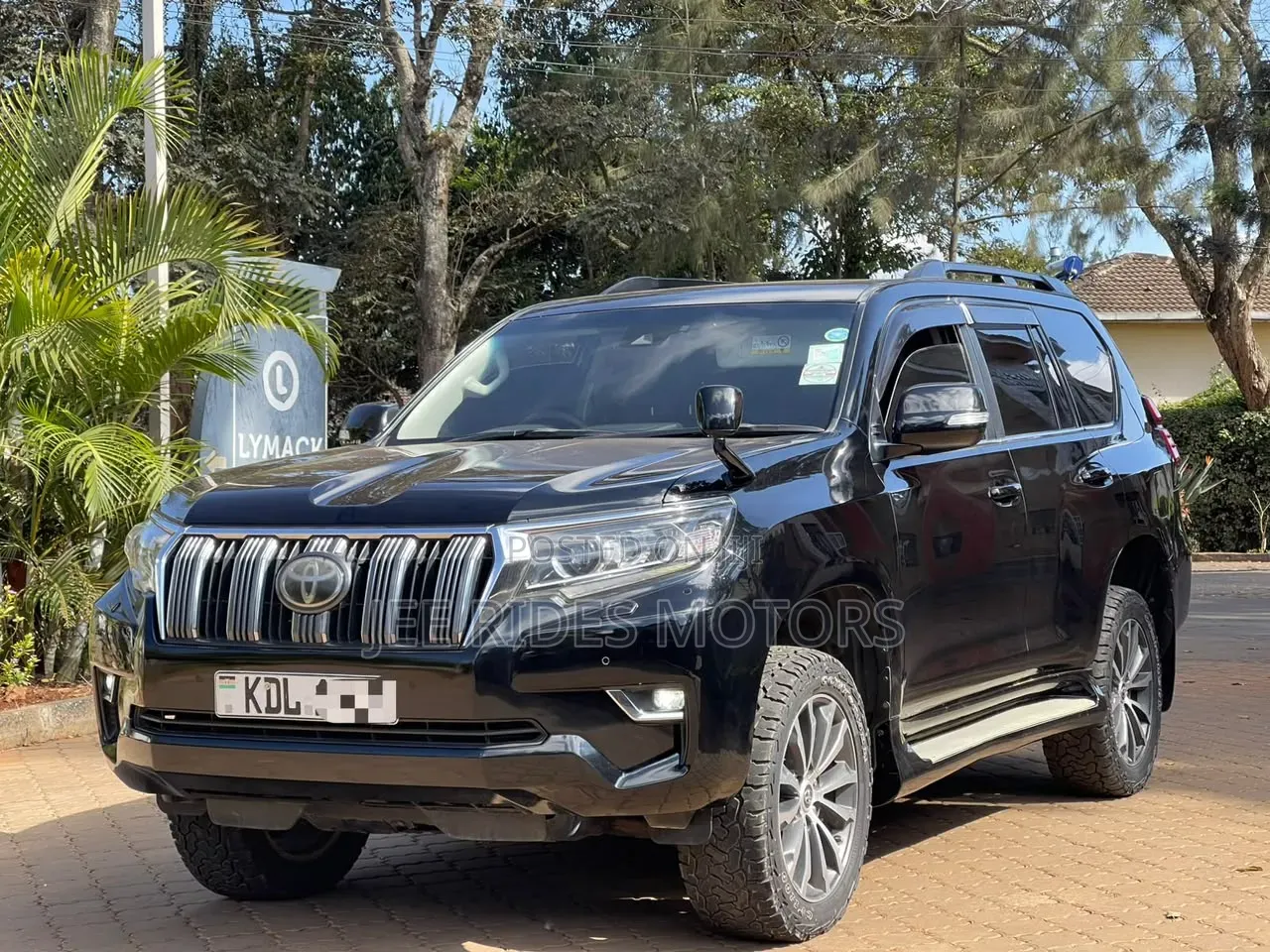 Toyota Land Cruiser Prado 2017 Black