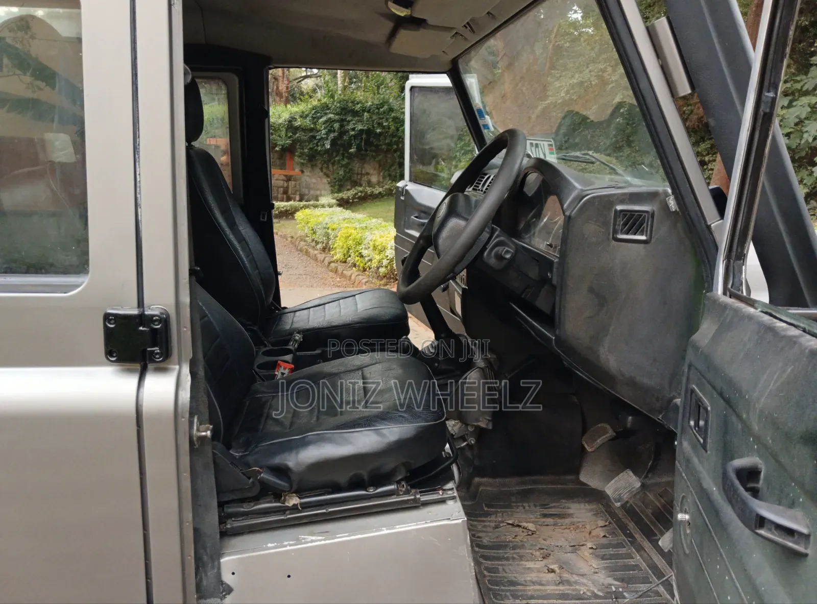 Land Rover Defender 2014 Gray
