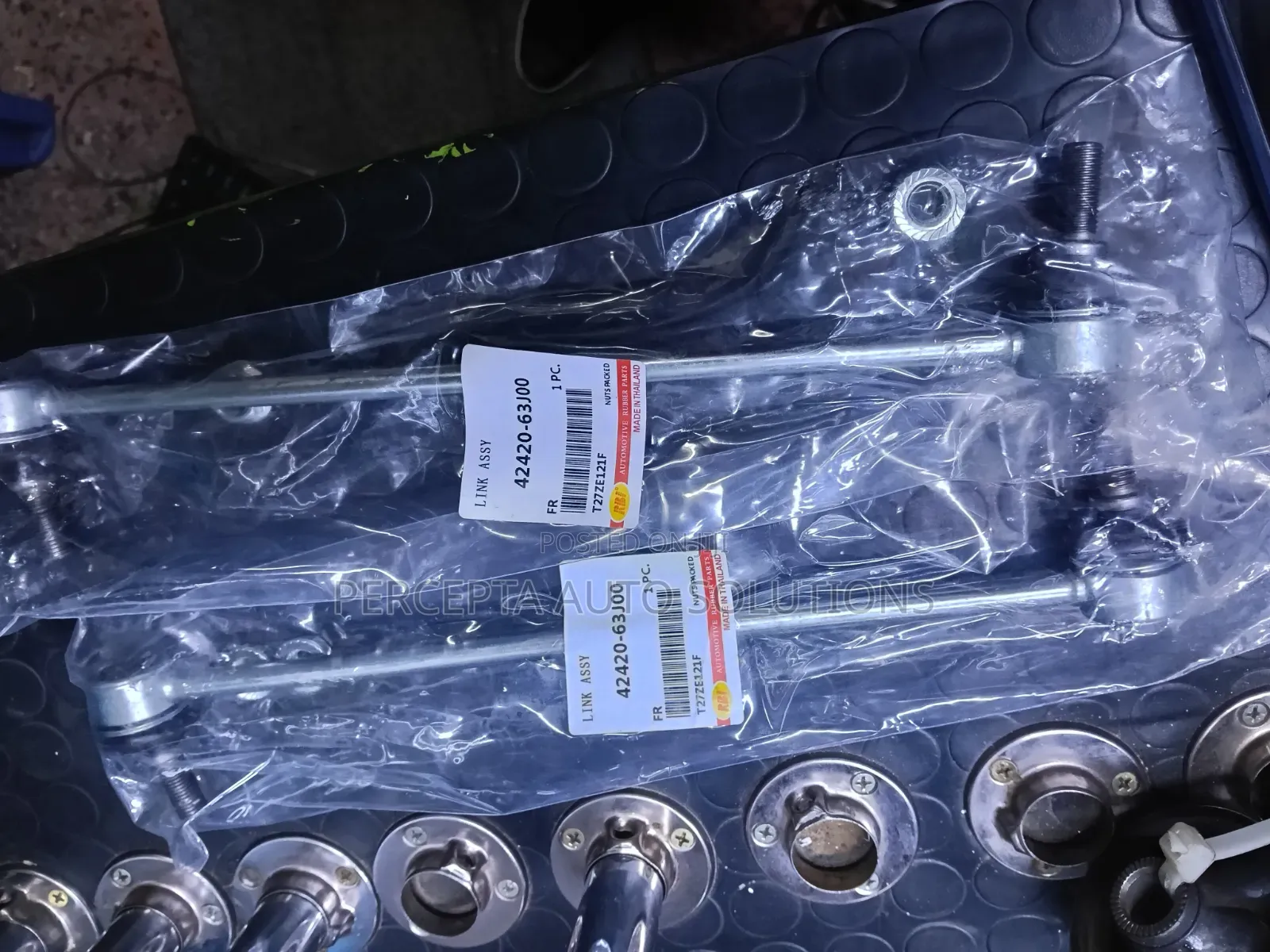 Suzuki Swift, Volvo S60/S80/V60/V70,Ford Escape/Focus 42420-63j00