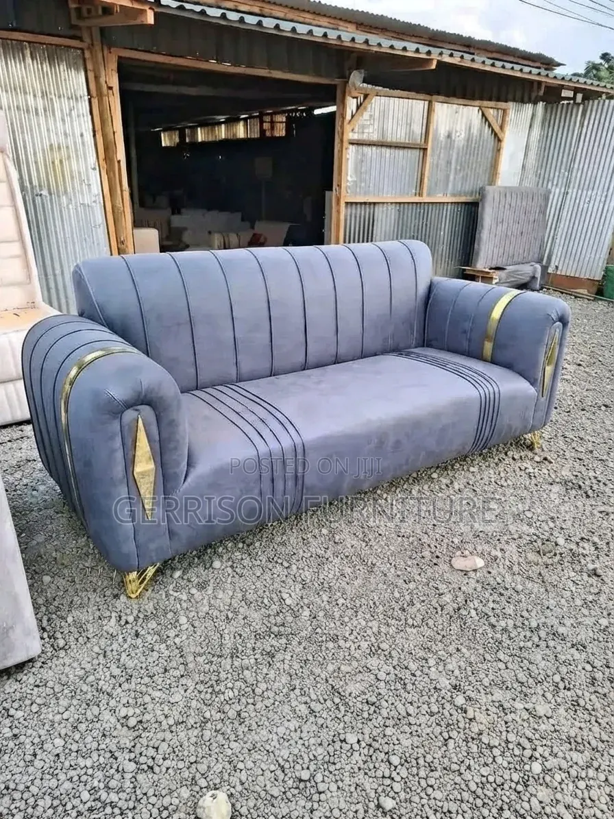 Modern Luxury 3-Seater Velvet Sofa With Elegant Gold Trim Accents