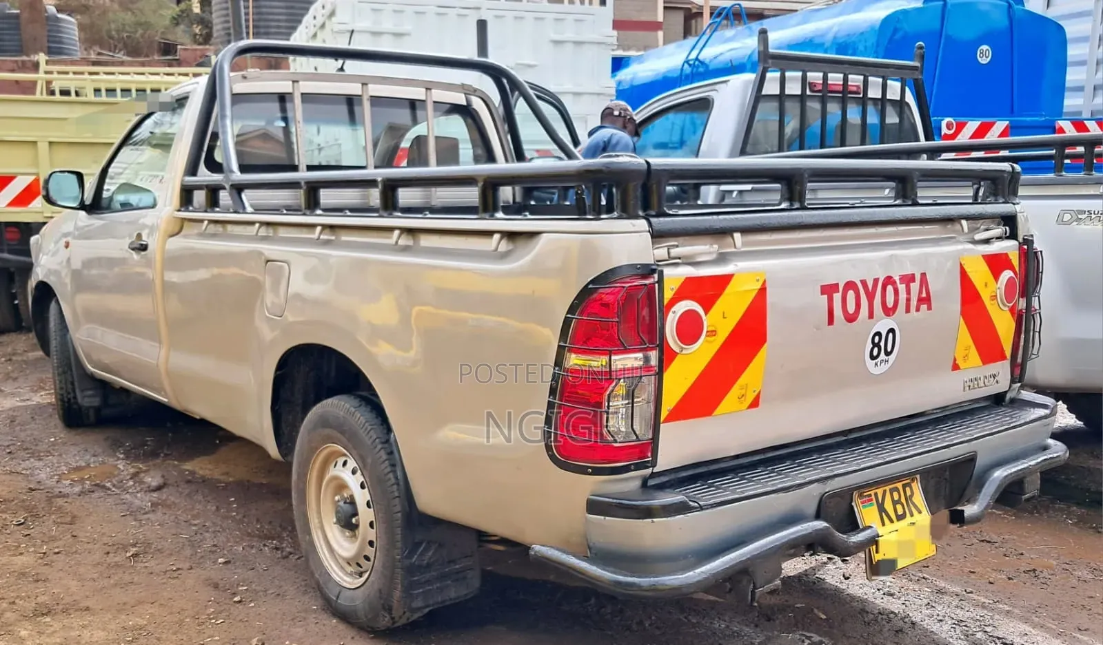 Toyota Hilux 2010 Gray