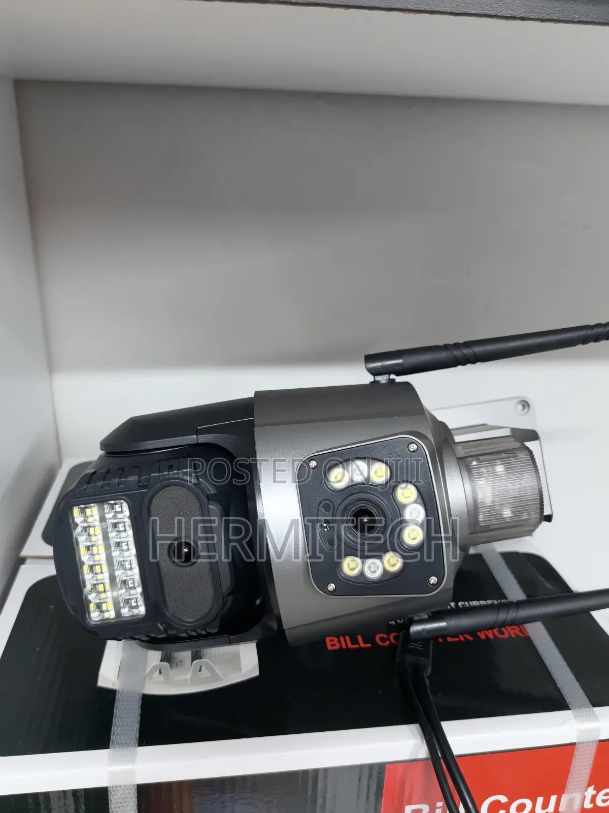 Dual View 4G Security Camera With Motion Detection and Alarm