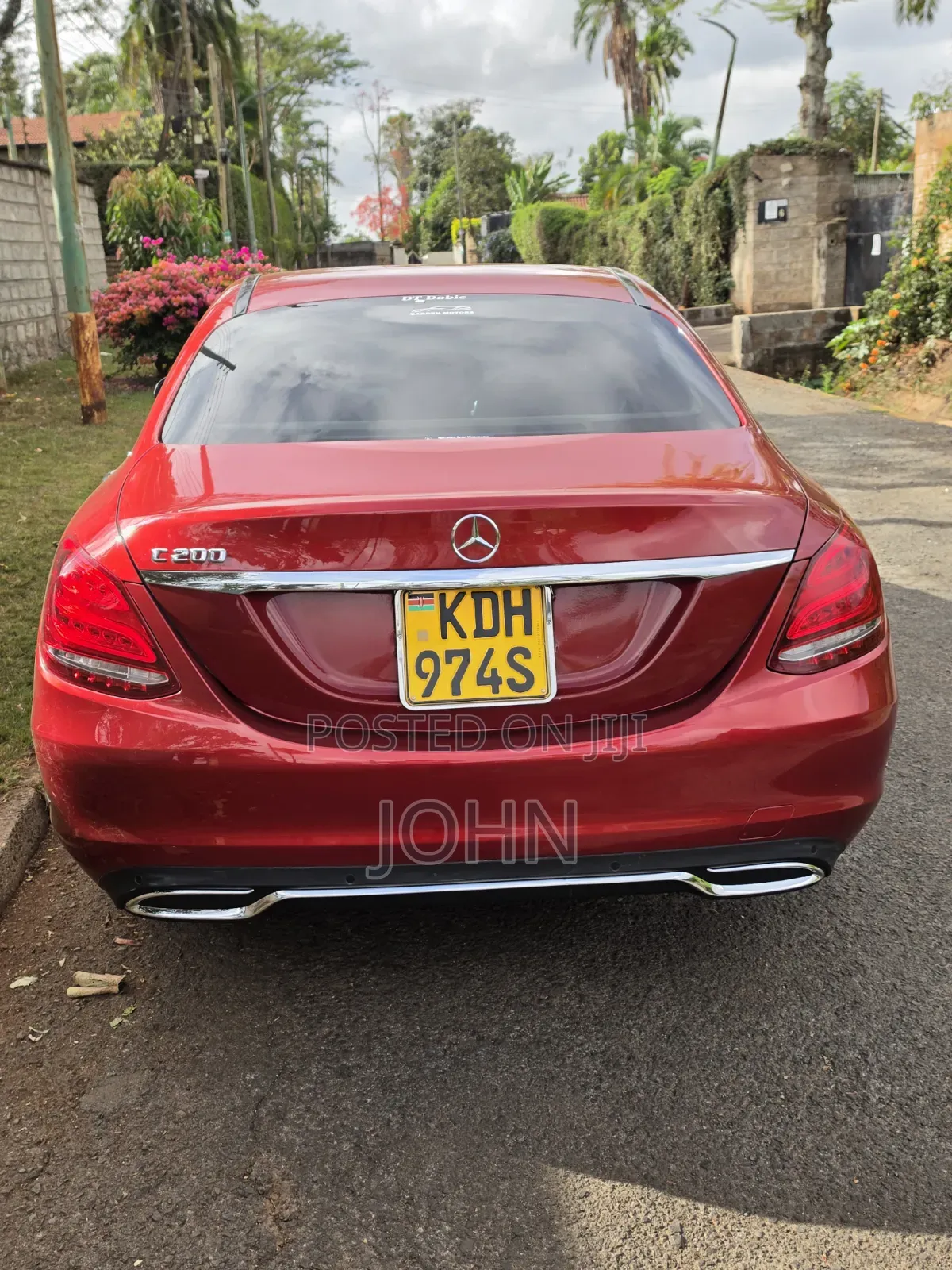 Mercedes-Benz C200 2014 Red