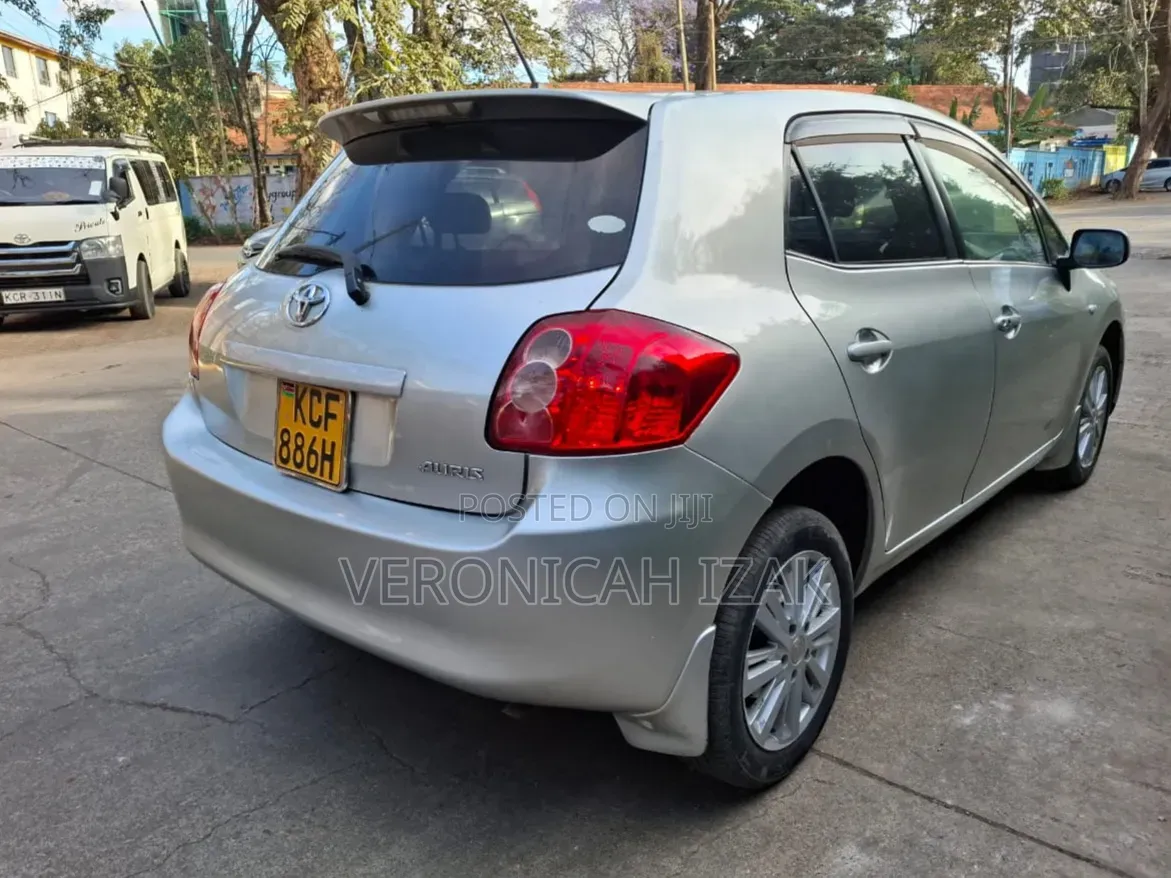 Toyota Auris 2008 Gold