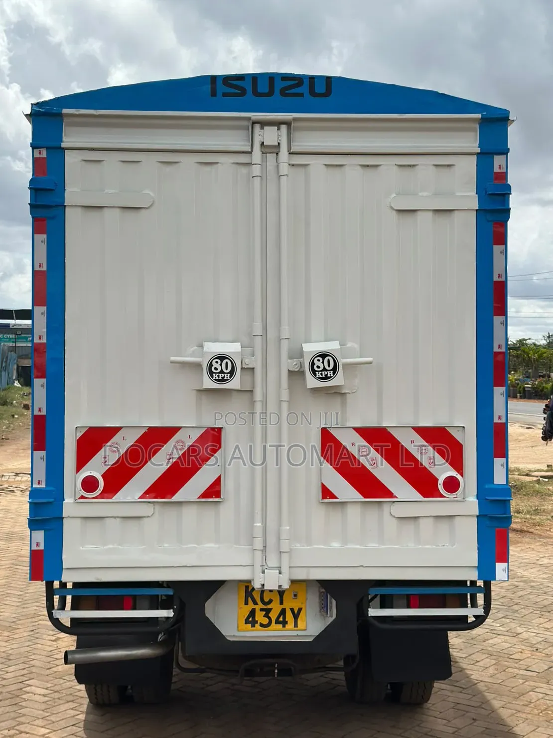 Isuzu NKR 2020