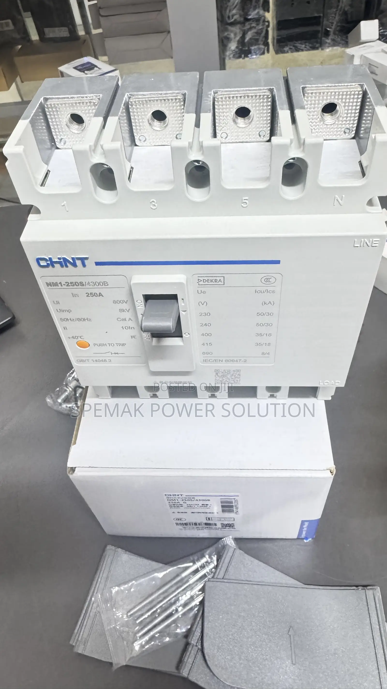 McCb 4pole 200amps