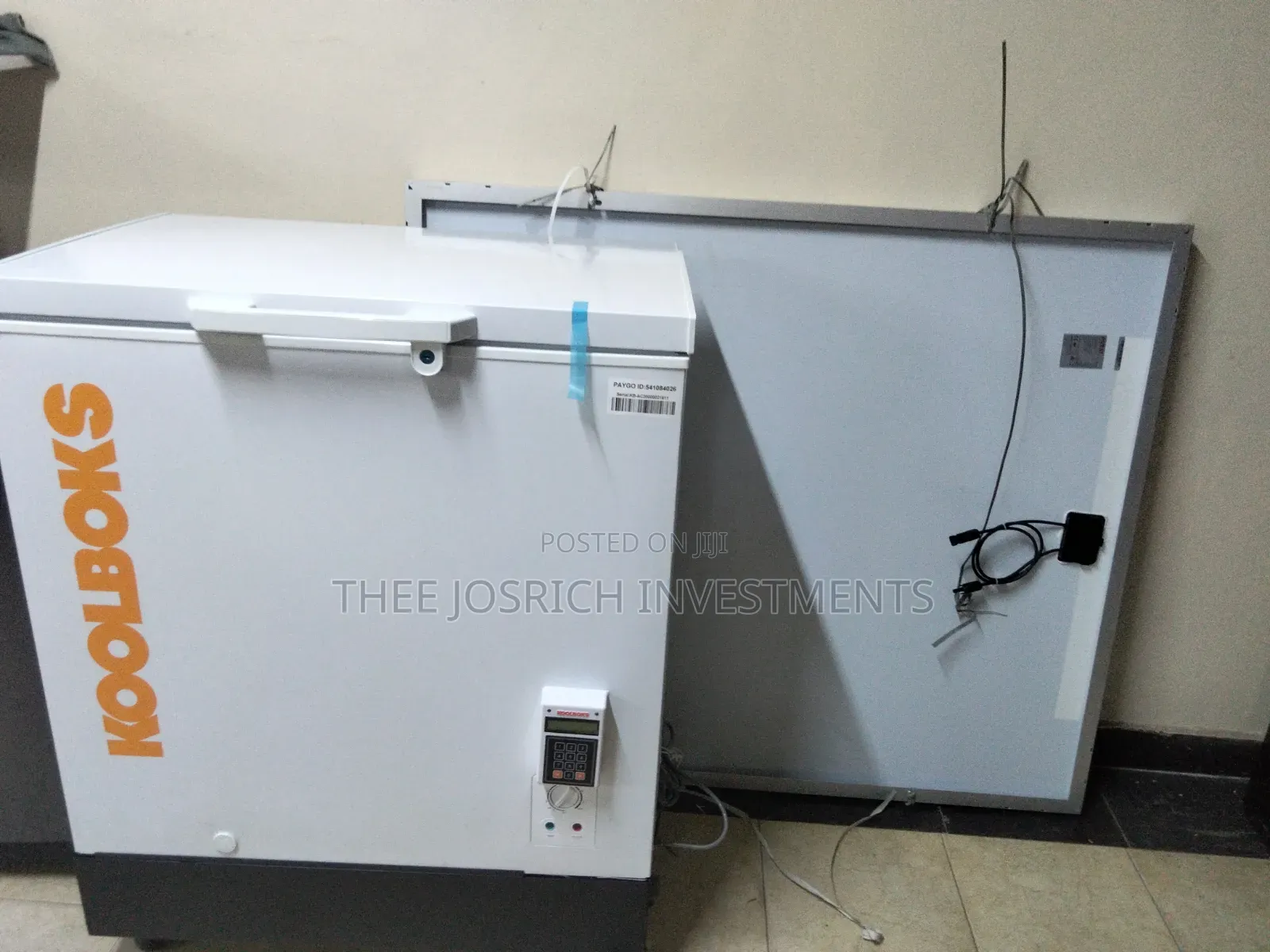 Solar Powered Freezer 200 Litres Comes With Two Big Solar Panels