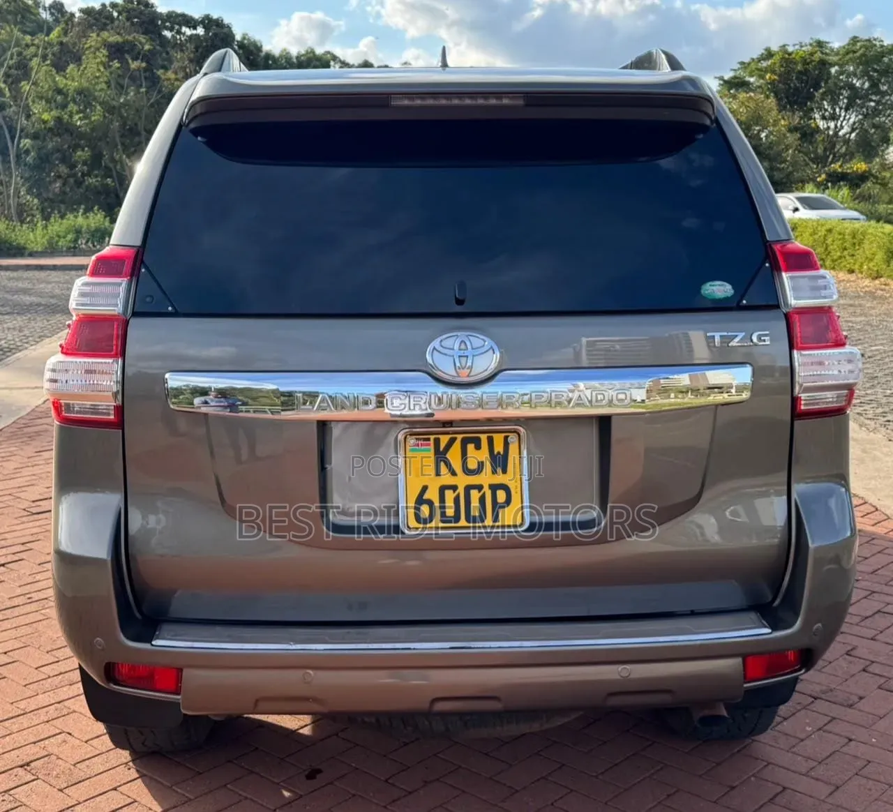 Toyota Land Cruiser Prado 2.8 D-4D 2015 Gray