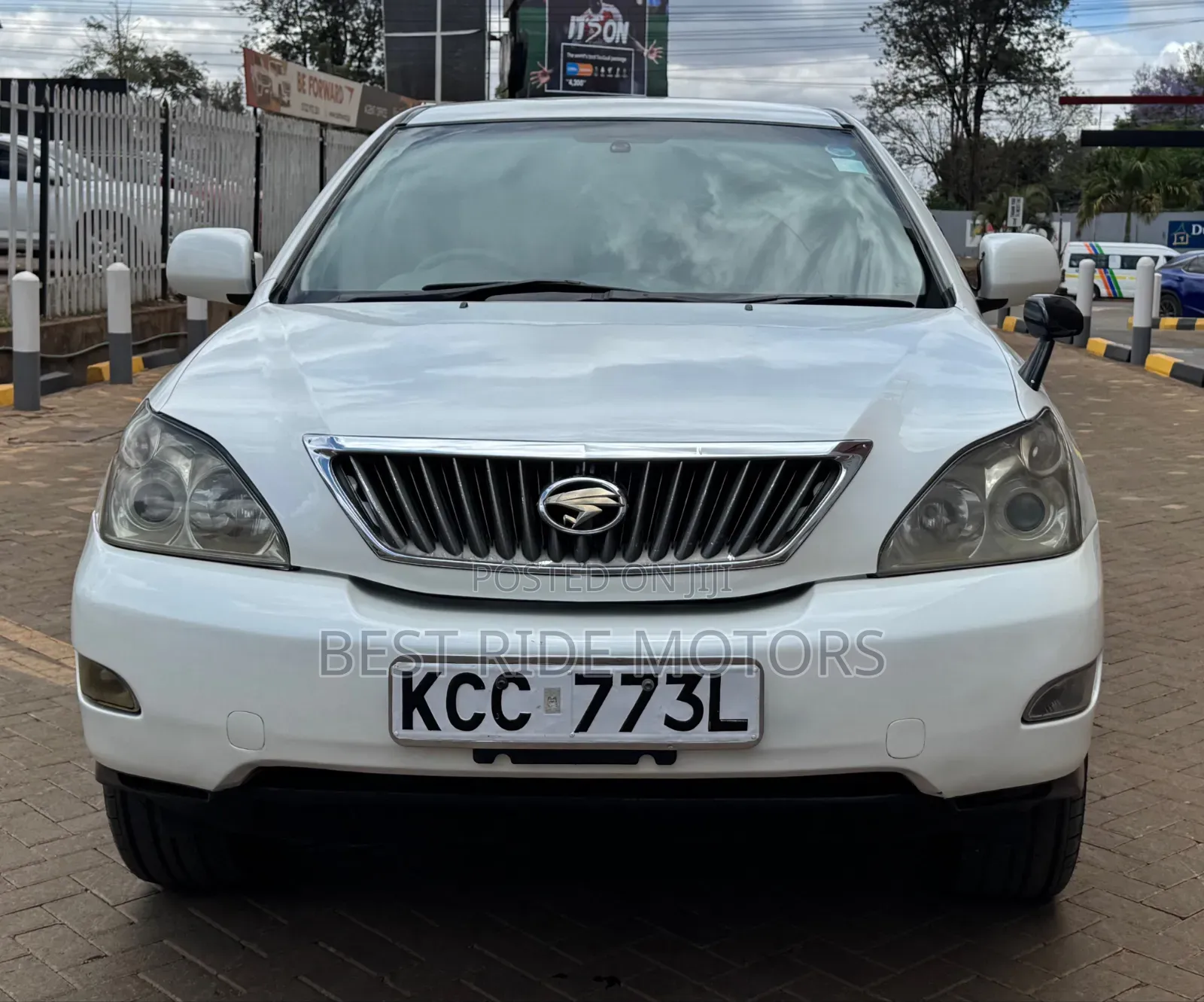 Toyota Harrier 2.4 2008 White