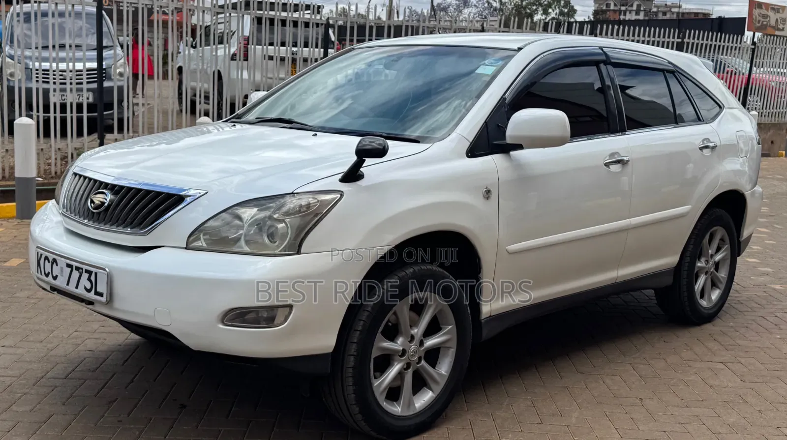 Toyota Harrier 2.4 2008 White