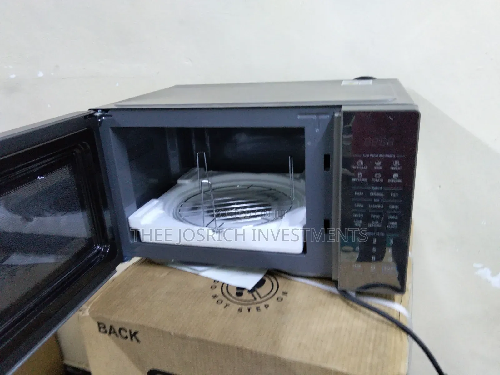 Midea 25 Litres Digital Microwave With Grill