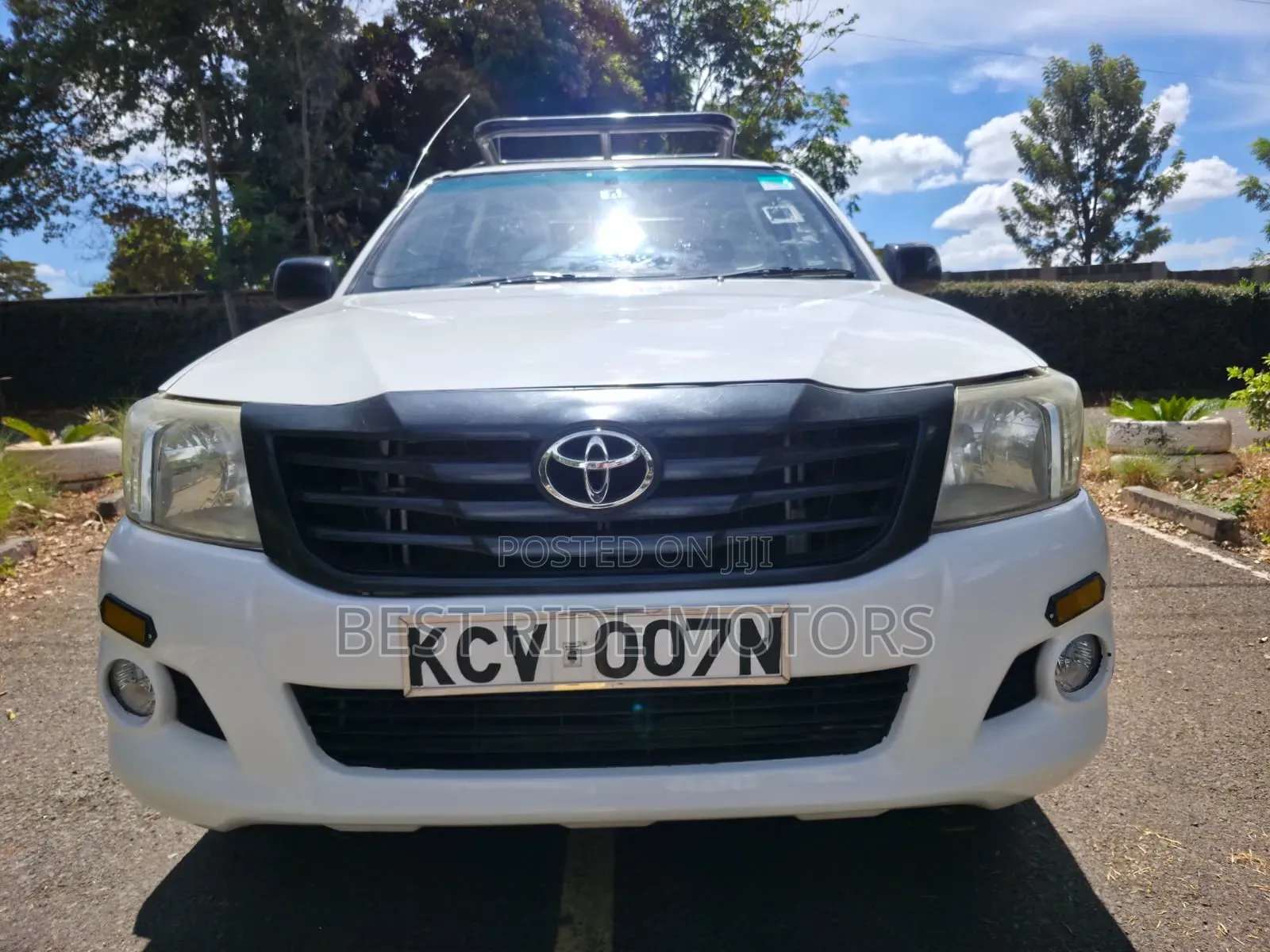 Toyota Hilux 2012 Off white