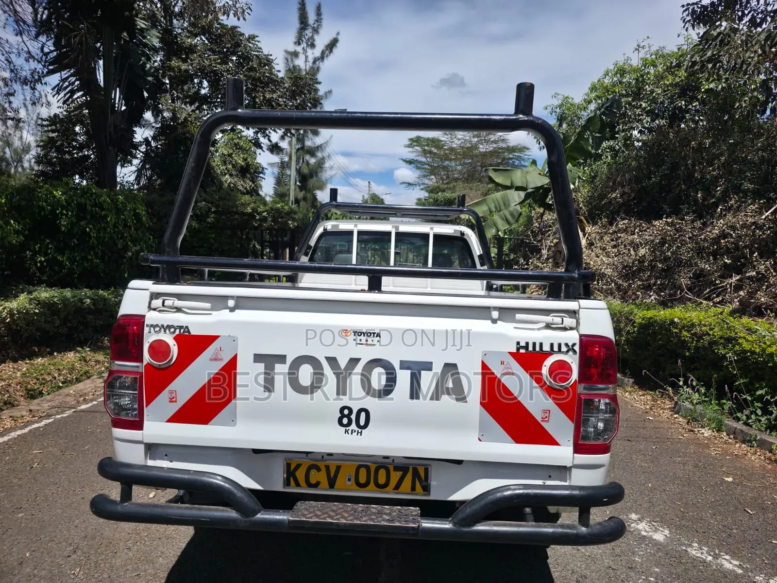 Toyota Hilux 2012 Off white