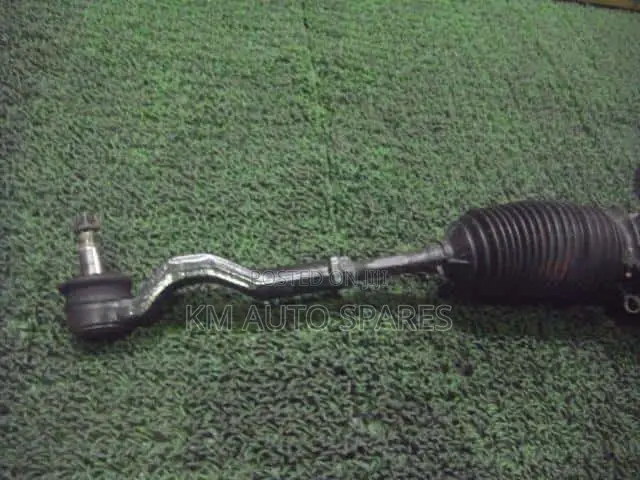 Nissan Vanette Steering Rack.