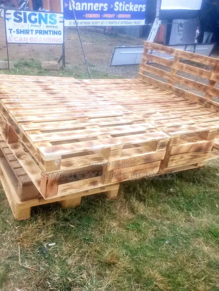5*6 Pallet Bed Without Drawers. Extra Heavy Duty Framed Blazed Pallet