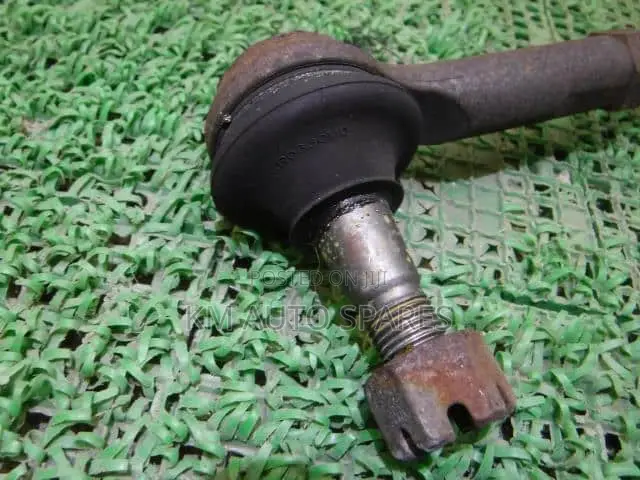 Nissan Terrano Steering Rack.