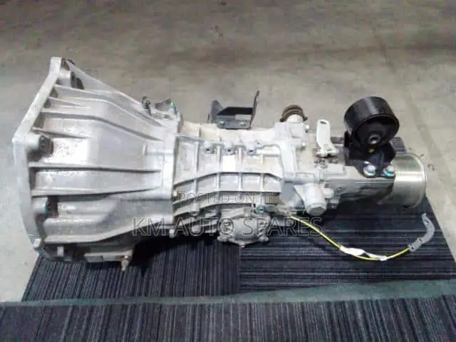 Nissan Qr20 Manual Gearbox for Nissan Caravan (Nv350).