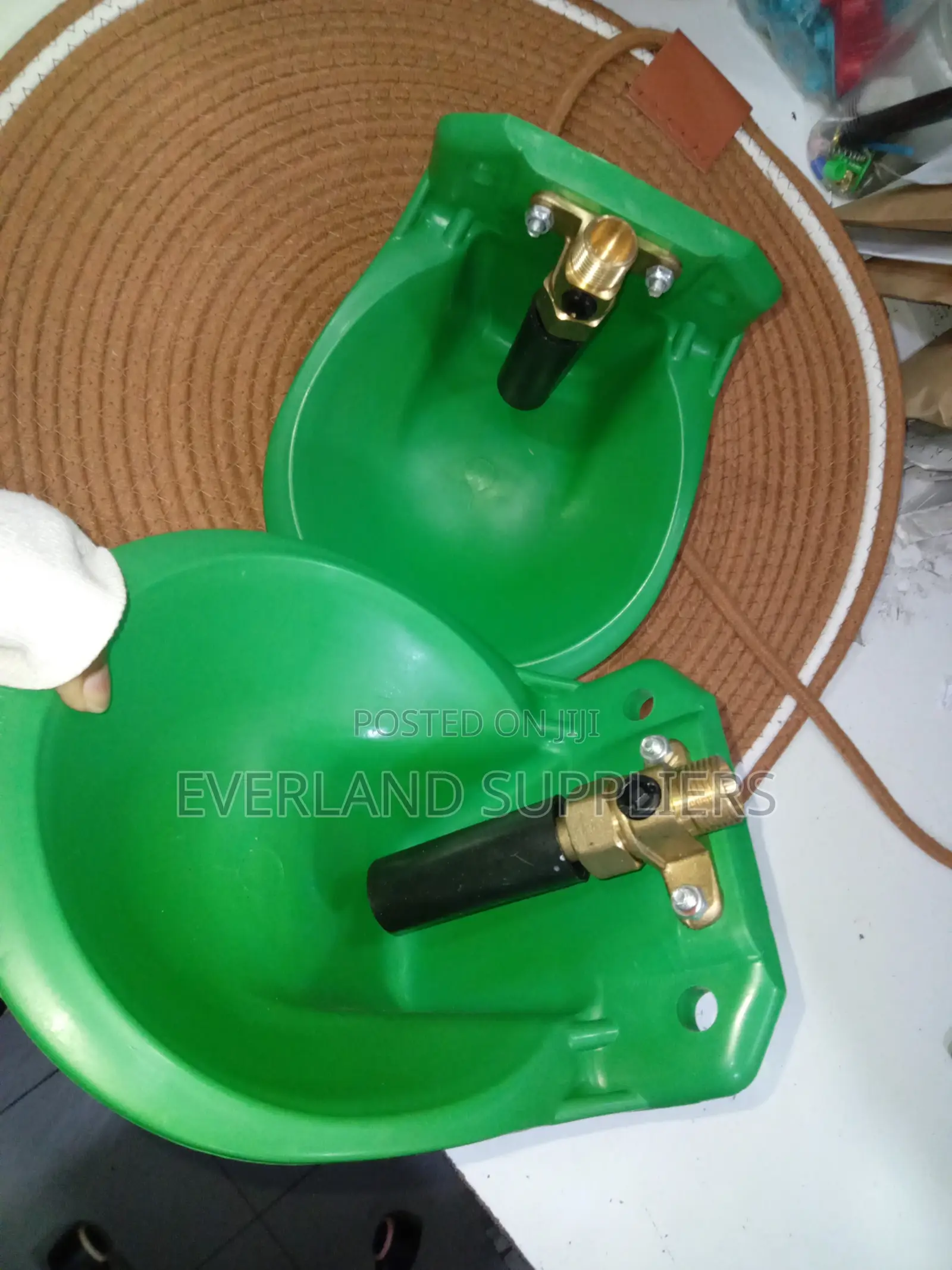 Lightweight Goat Waterer Drinker