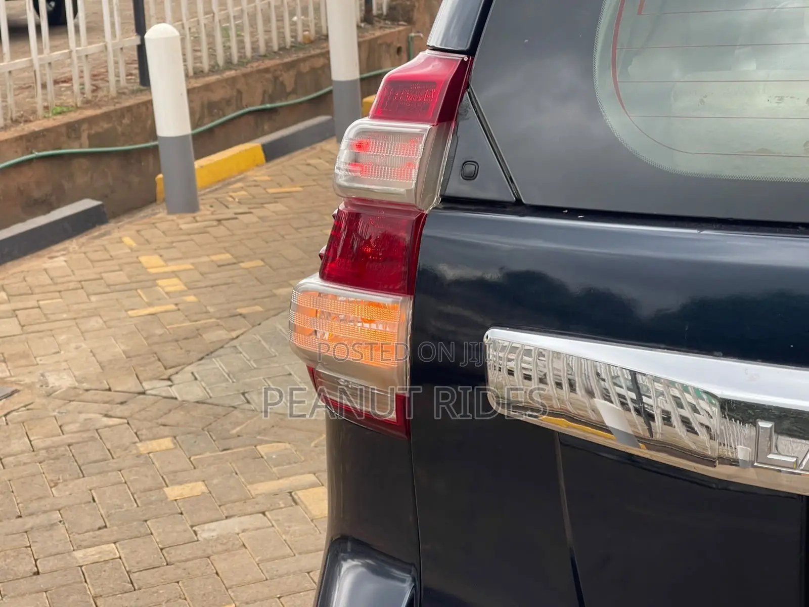 Toyota Land Cruiser Prado 2010 Blue