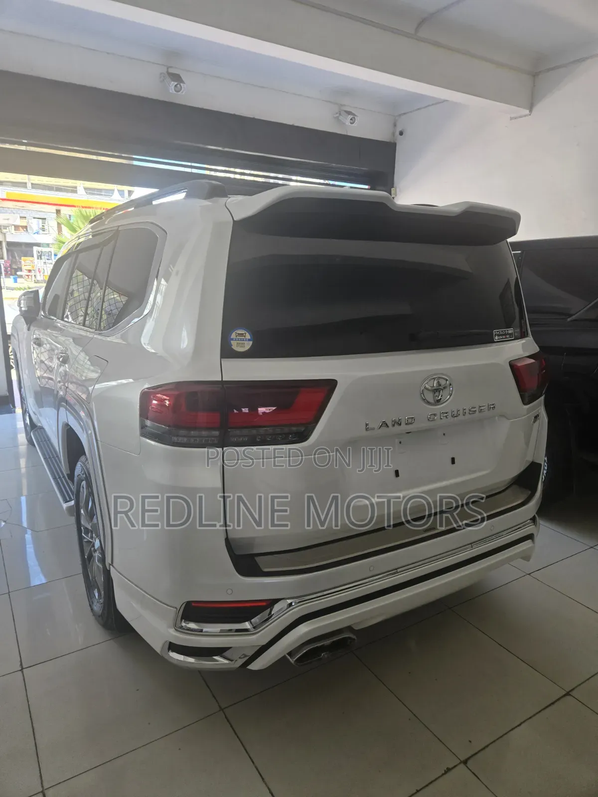 Toyota Land Cruiser 2023 White