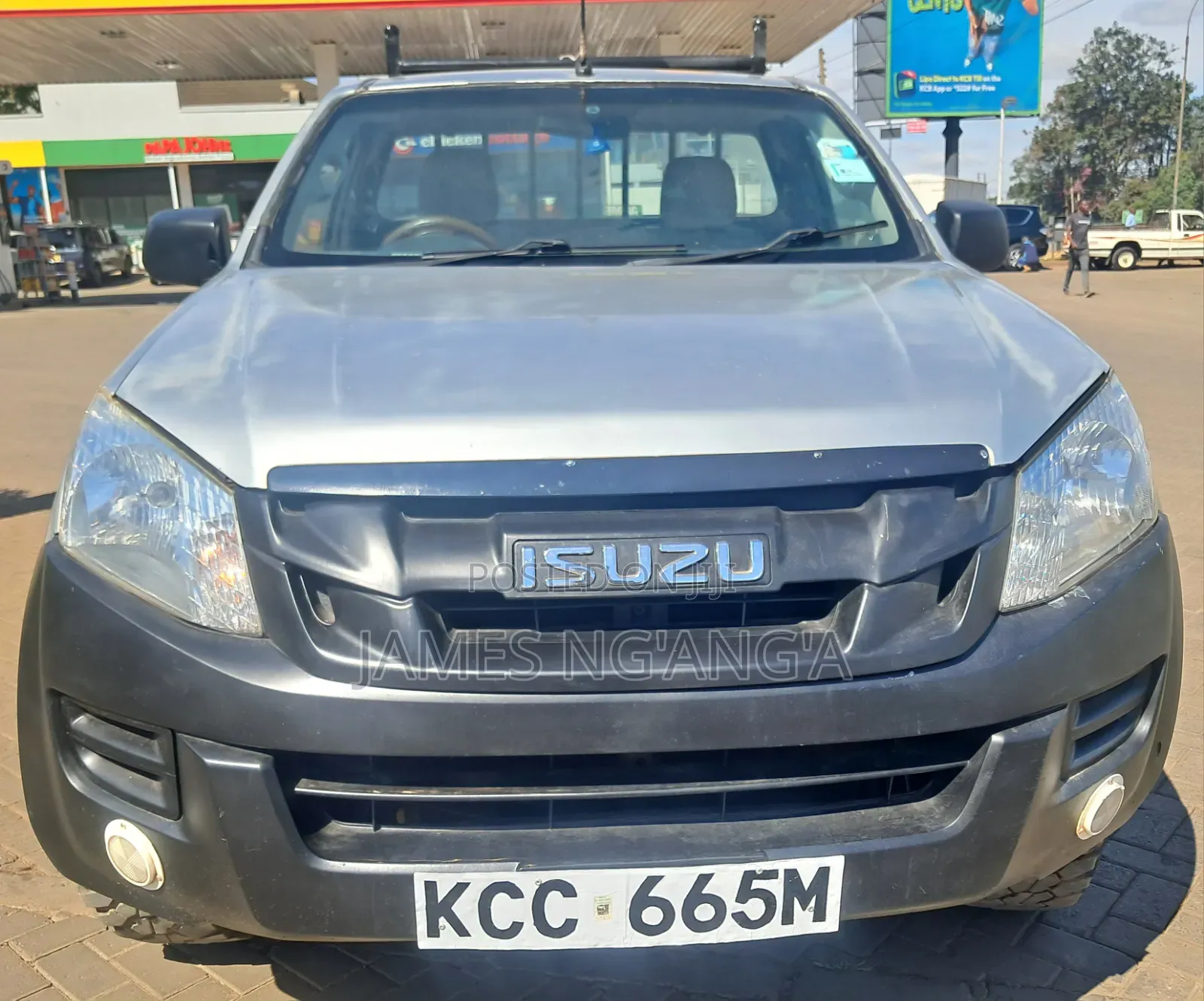 Isuzu D-MAX 2014 Silver