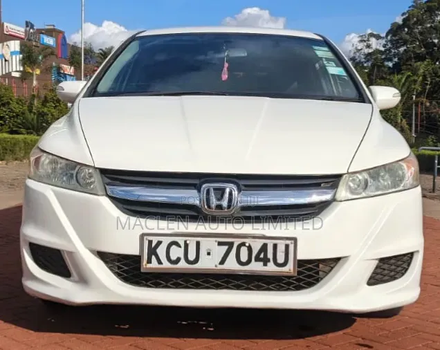 Honda Stream 2013 White