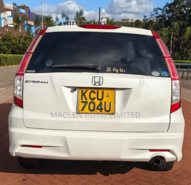 Honda Stream 2013 White