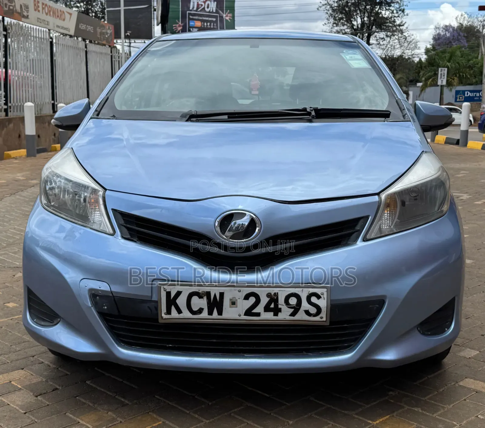 Toyota Vitz 2013 Blue