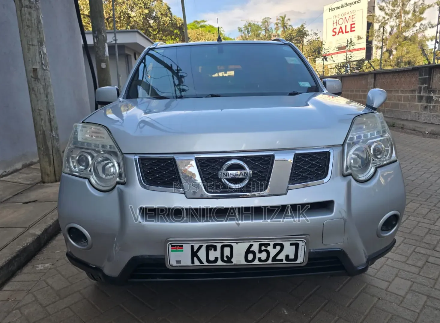 Nissan X-Trail 2010 Silver