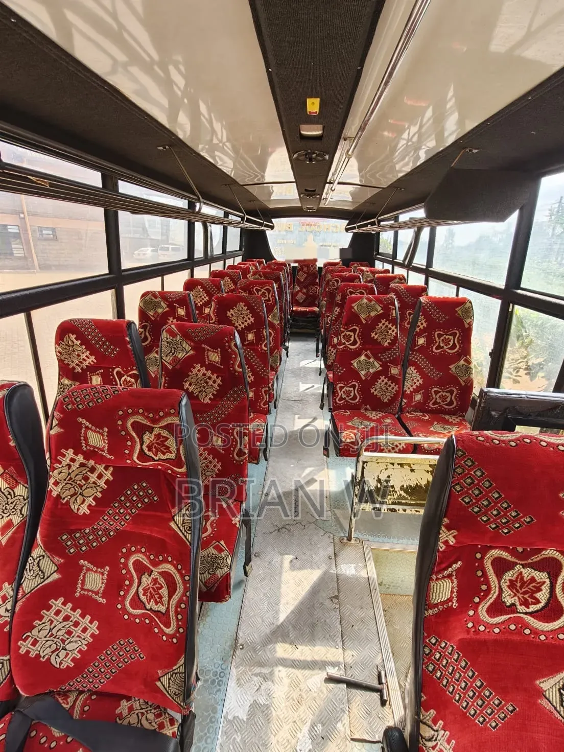 Bus 2014 Yellow