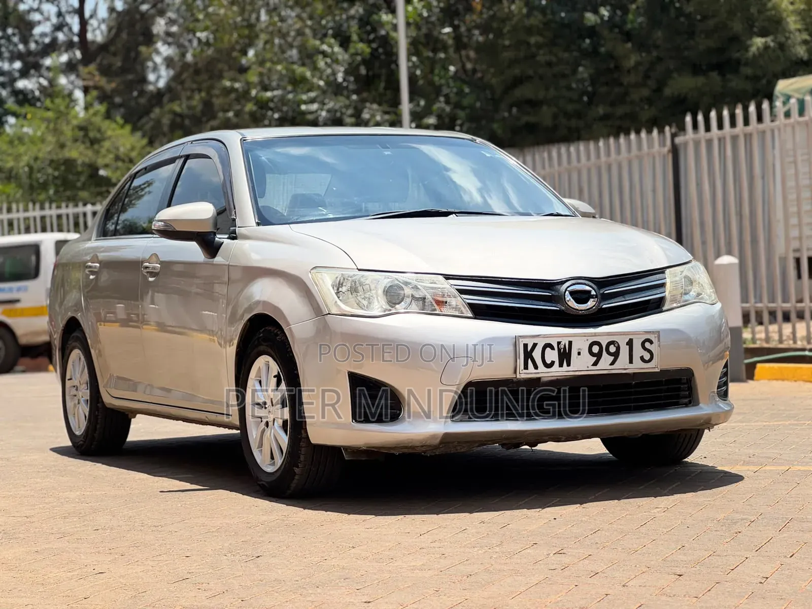 Toyota Corolla 2012 Silver