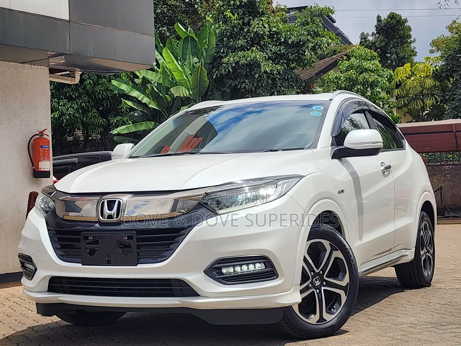 Honda Vezel 1.5 Hybrid 2WD 2019 White