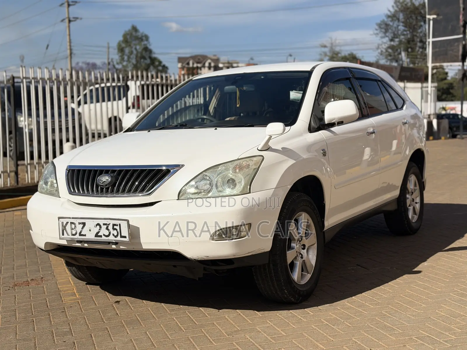 Toyota Harrier 240G 2007 White