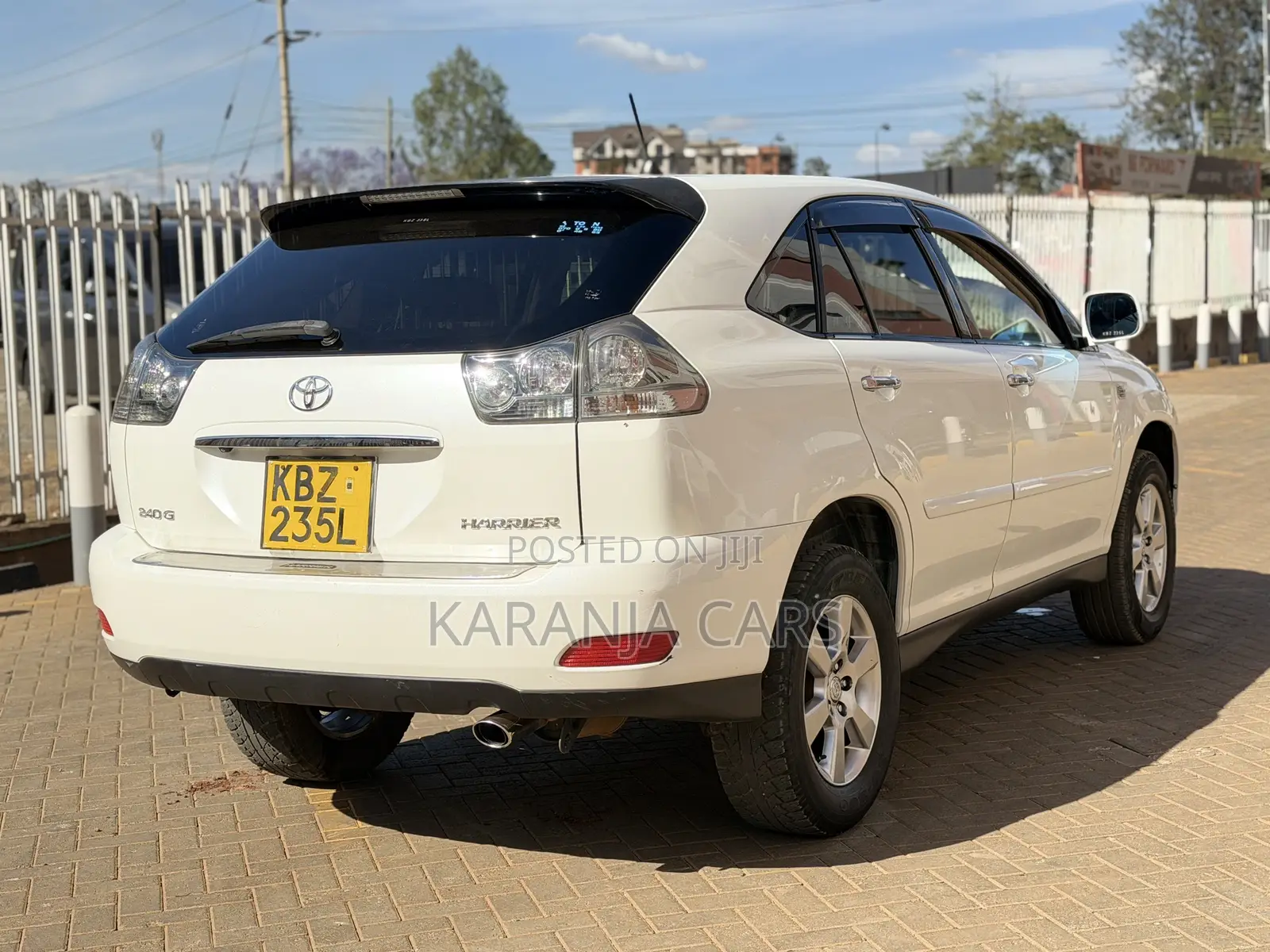 Toyota Harrier 240G 2007 White