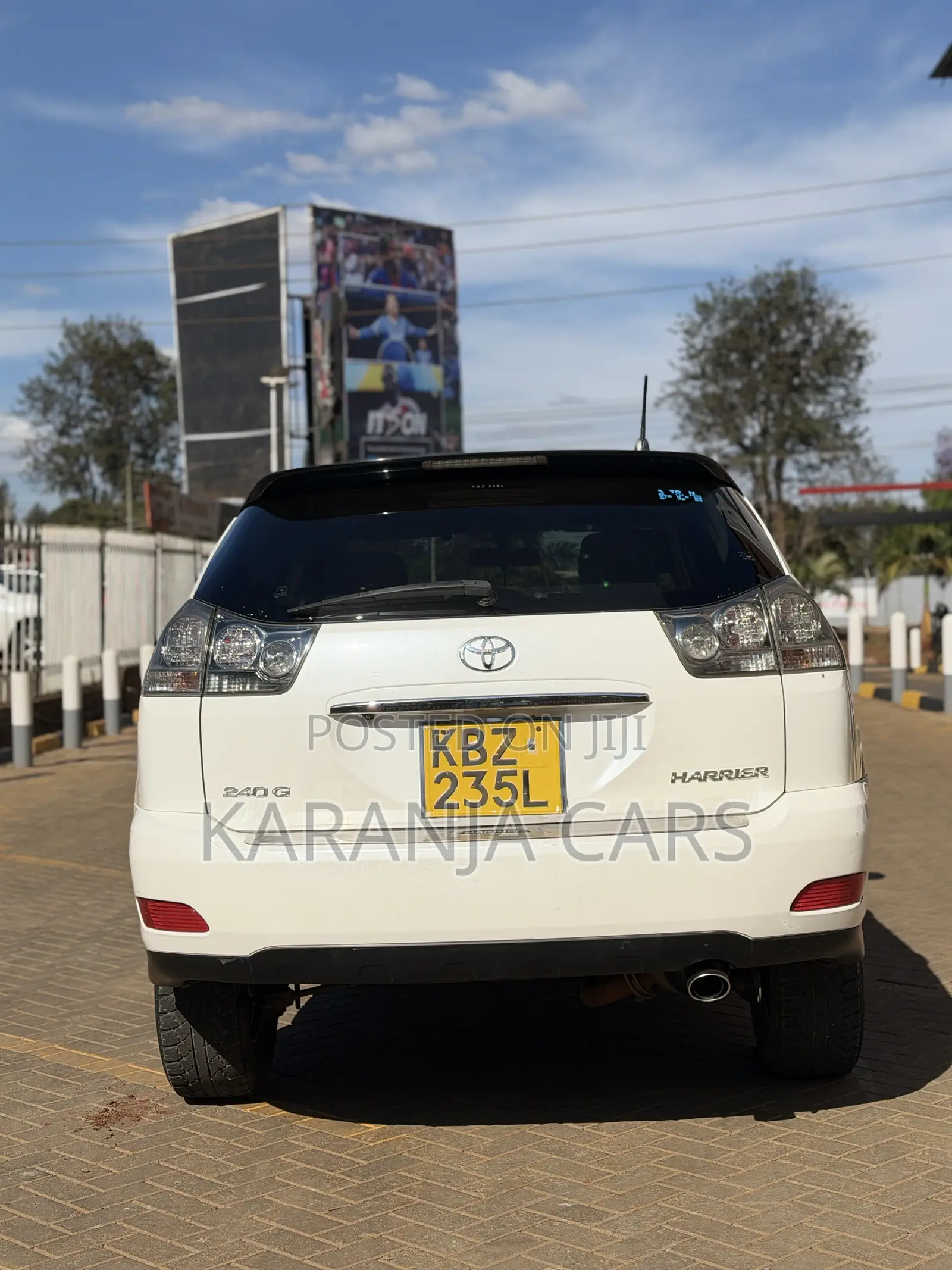 Toyota Harrier 240G 2007 White