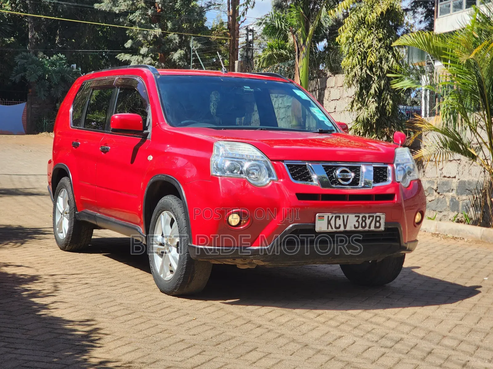 Nissan X-Trail 2012 Red