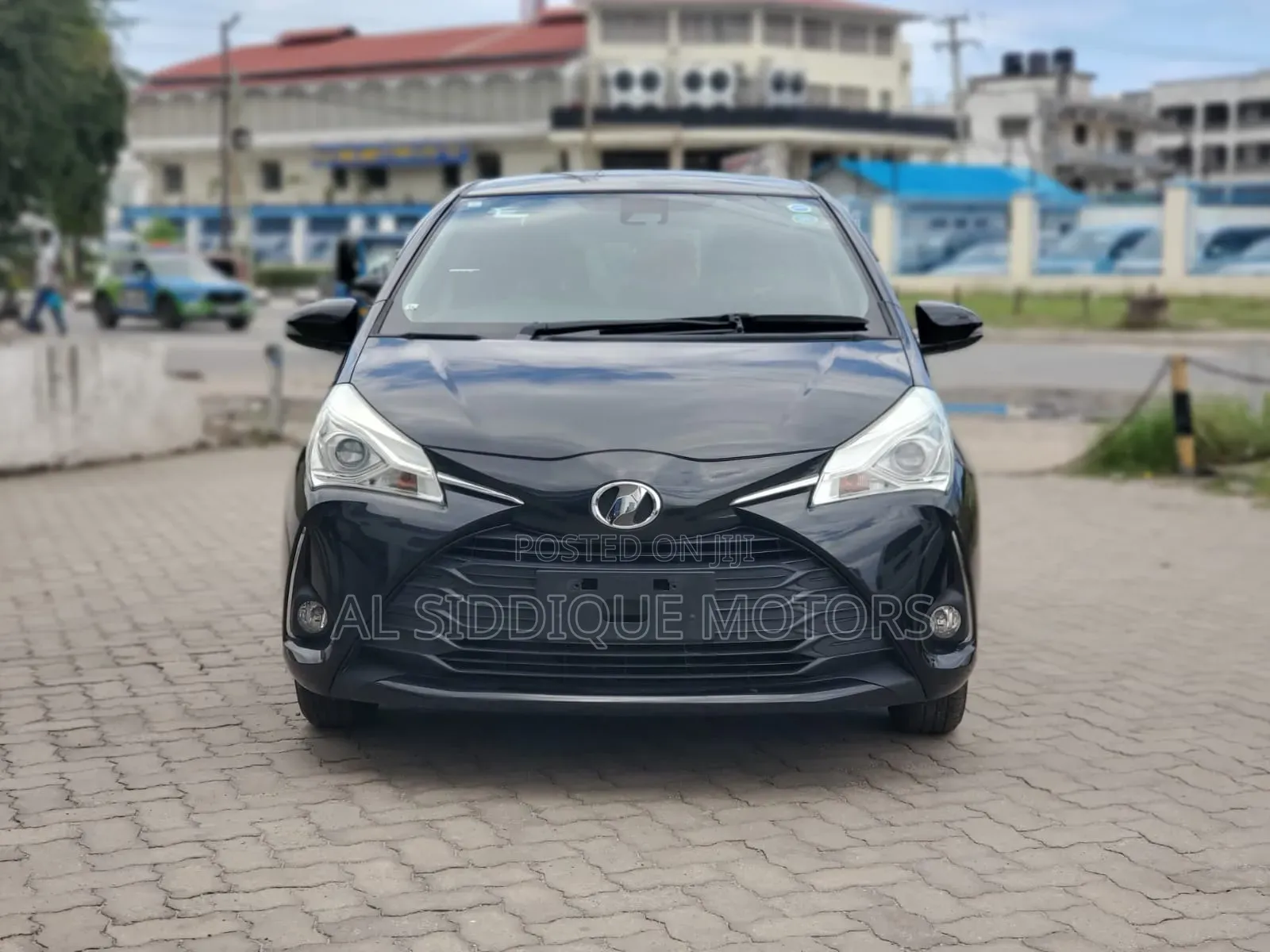 Toyota Vitz 1.0 FWD 5dr 2020 Black