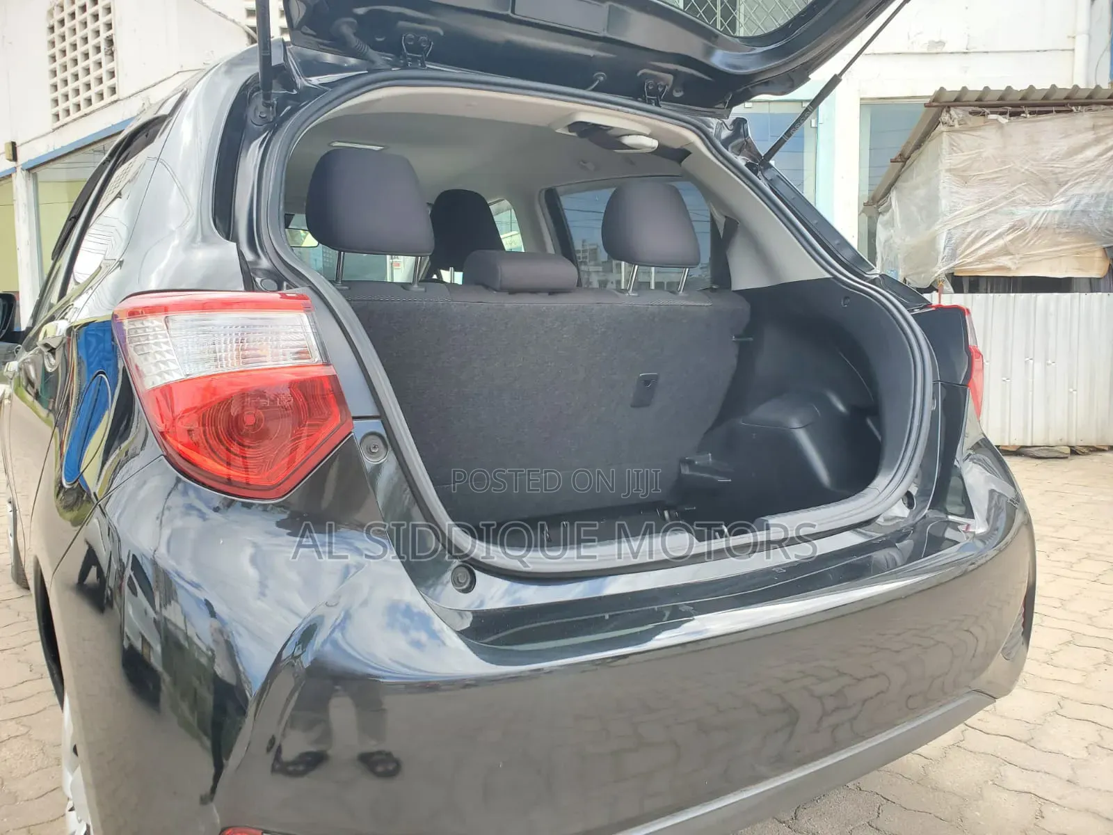 Toyota Vitz 1.0 FWD 5dr 2020 Black