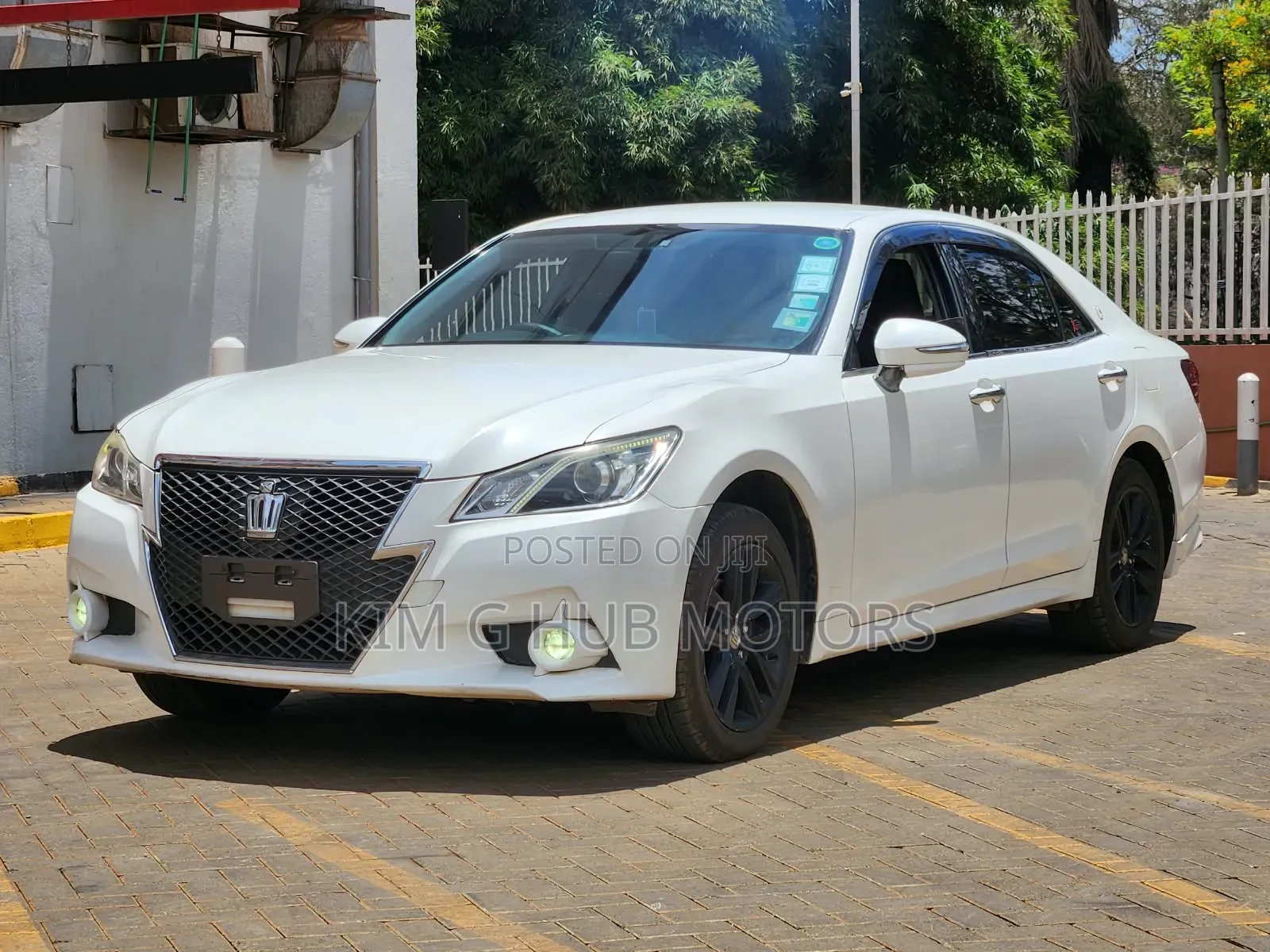 Toyota Crown 2015 Pearl