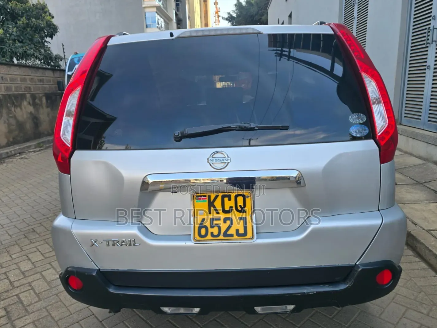 Nissan X-Trail 2.0 Petrol XE 2011 Silver