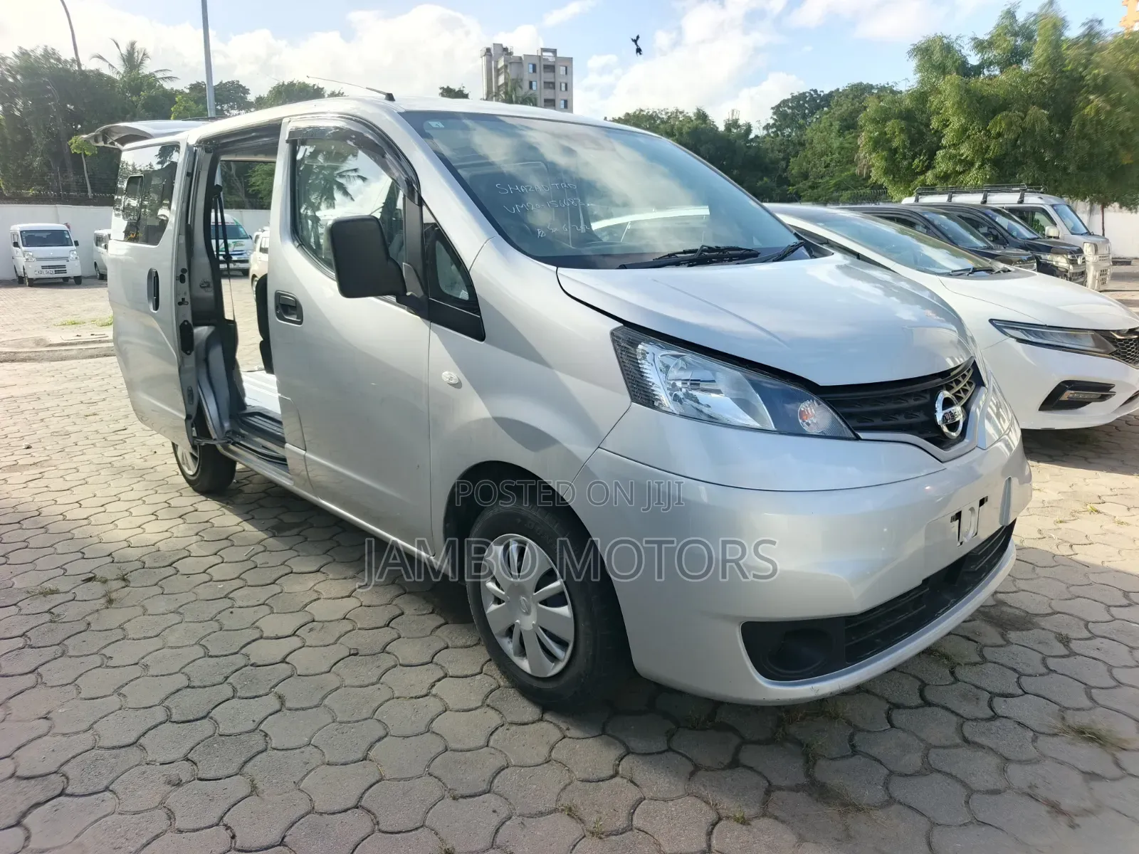 Nissan NV200 2022 Silver