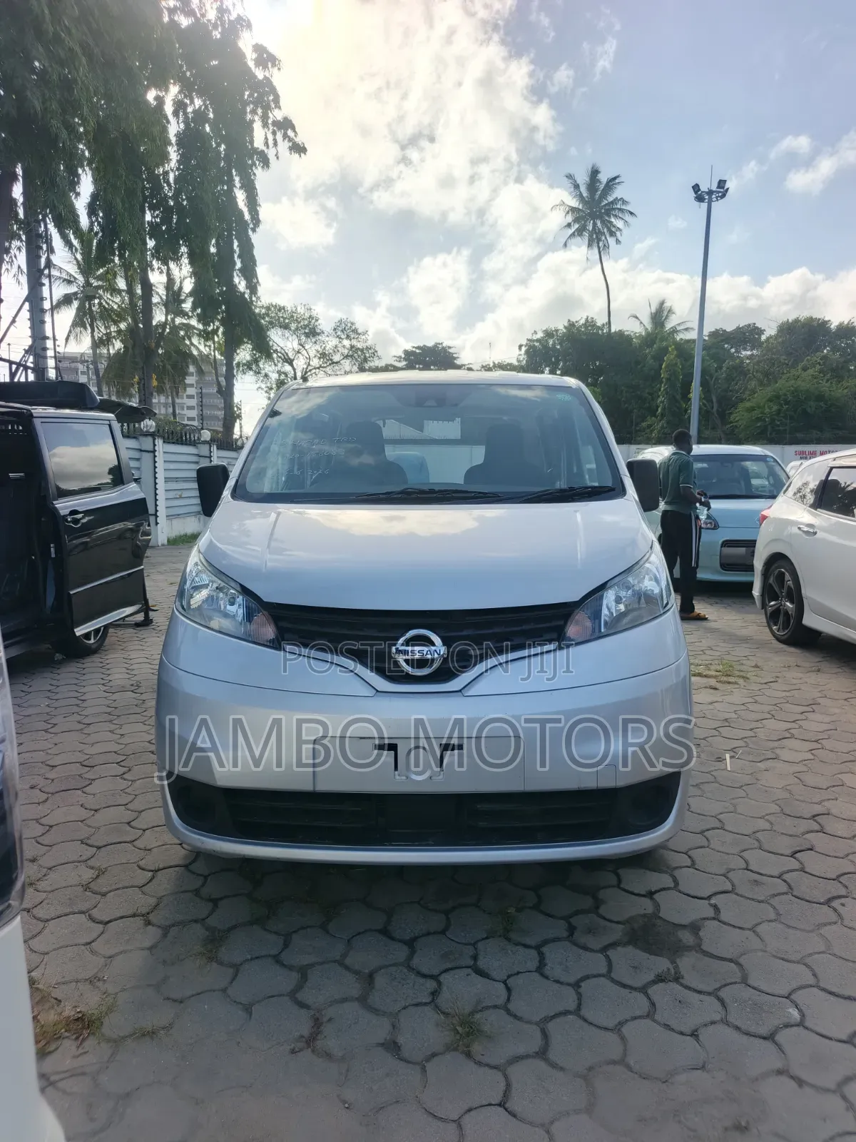 Nissan NV200 2022 Silver