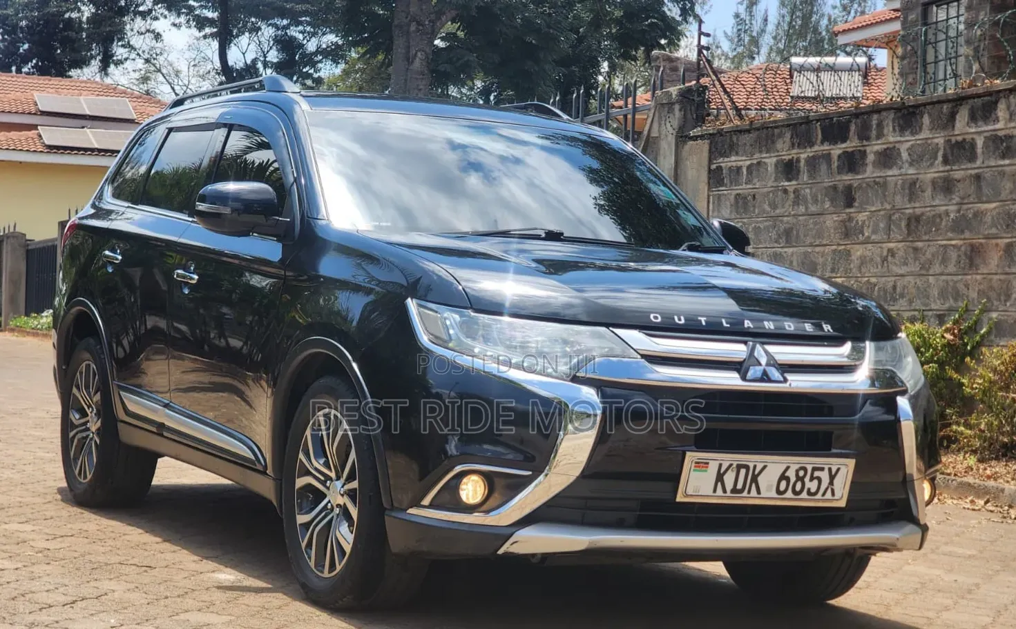 Mitsubishi Outlander SE 4dr SUV AWD (2.4L 4cyl CVT) 2015 Black