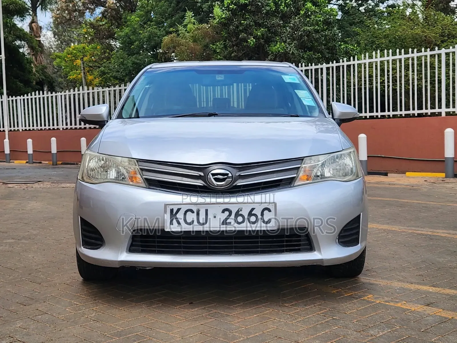 Toyota Axio 1.5 X 2WD 2012 Silver