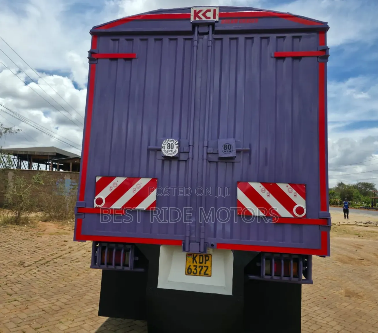 Isuzu FRR Blue Power Local 2024