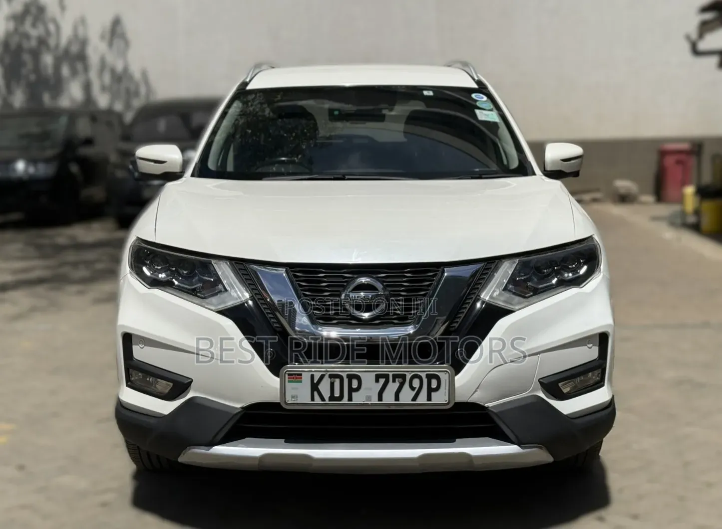 Nissan X-Trail 2.0 Petrol AWD 2017 White